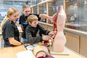 Open Huis VIA Almere & Ichthus (8 Nov. 2025) Foto (14) Foto Tennekes